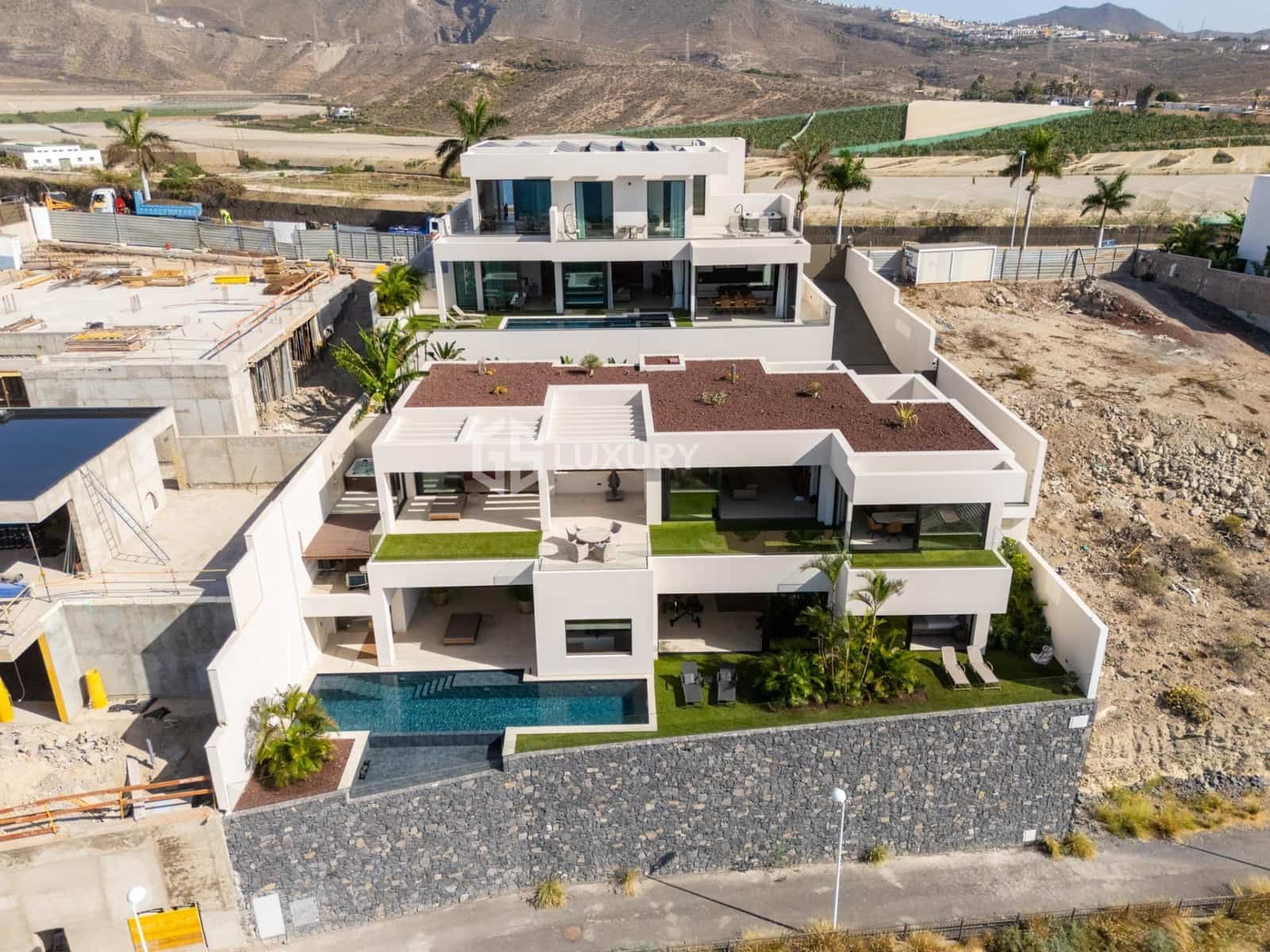 6 sypialnia Willa na sprzedaż w Costa Adeje z basenem garażem - 5 900 000 € (Ref: 9403578)