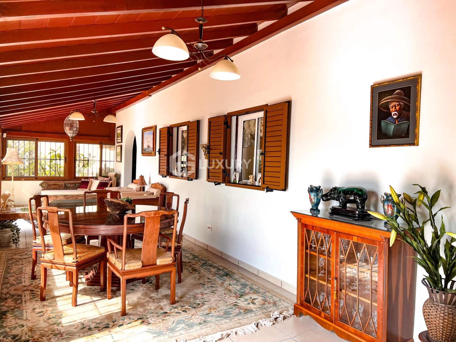 5 soveværelse Finca/Landehus til salg i Arico med swimmingpool garage - € 1.500.000 (Ref: 9414000)