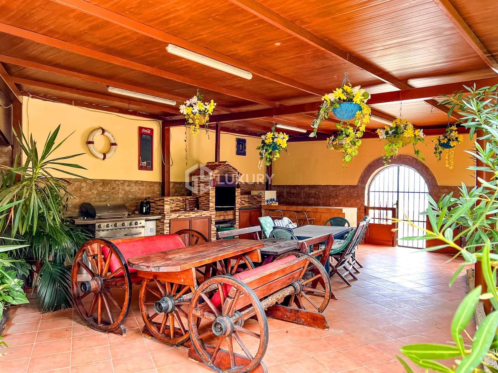 5 soveværelse Finca/Landehus til salg i Arico med swimmingpool garage - € 1.500.000 (Ref: 9414000)