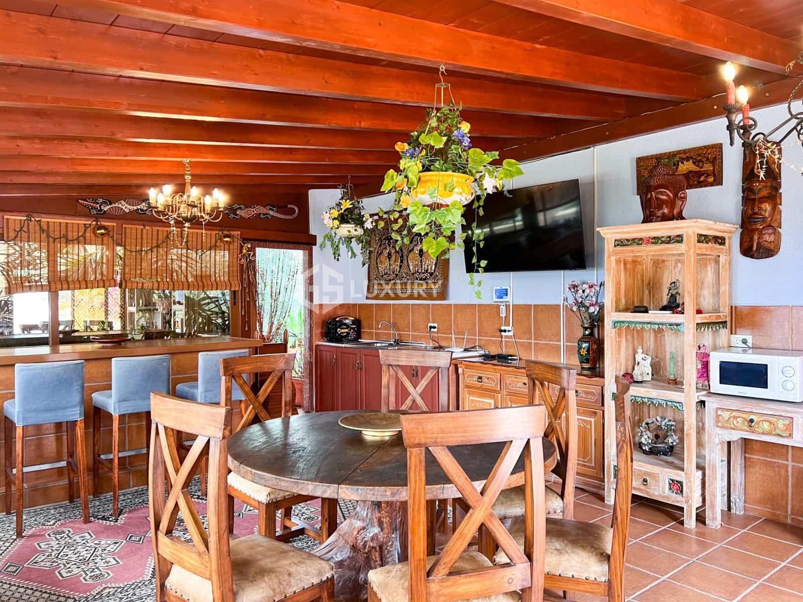 5 soveværelse Finca/Landehus til salg i Arico med swimmingpool garage - € 1.500.000 (Ref: 9414000)