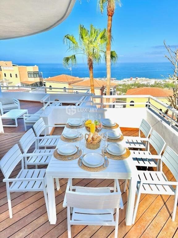 4 chambre Villa/Maison à vendre à Costa Adeje avec piscine garage - 1 800 000 € (Ref: 9414001)