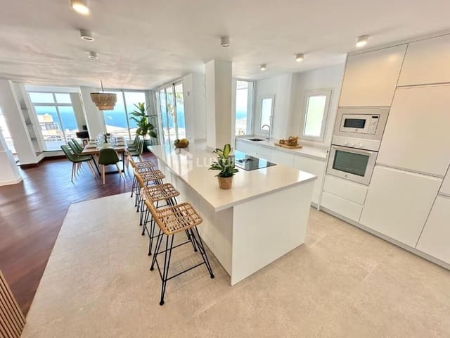 4 chambre Villa/Maison à vendre à Costa Adeje, Adeje avec piscine garage - 1 800 000 € (Ref: 9414001)