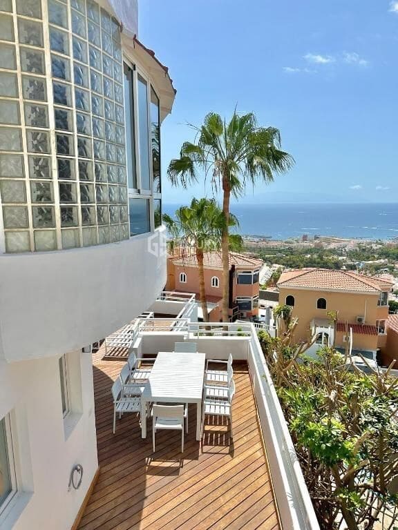 4 chambre Villa/Maison à vendre à Costa Adeje avec piscine garage - 1 800 000 € (Ref: 9414001)