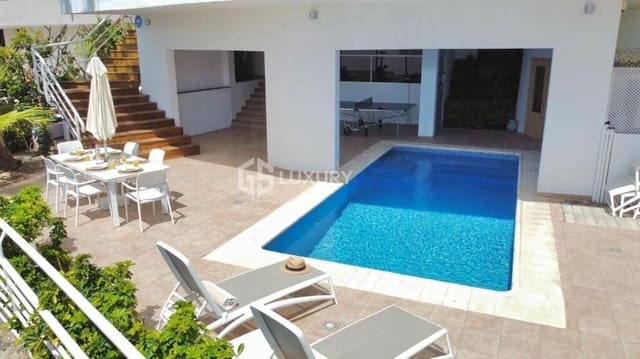 4 chambre Villa/Maison à vendre à Costa Adeje, Adeje avec piscine garage - 1 800 000 € (Ref: 9414001)