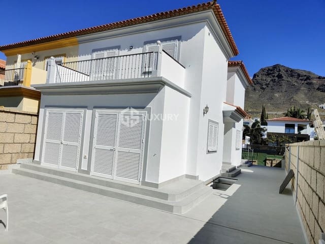 Chalet de 3 habitaciones en El Madroñal, Adeje en venta con garaje - 1.100.000 € (Ref: 9414002)