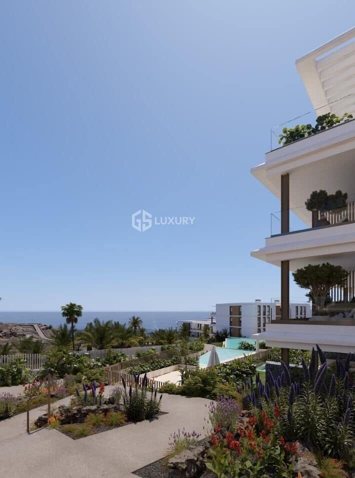 2 bedroom Flat for sale in Callao Salvaje with pool garage - € 723,000 (Ref: 9425747)