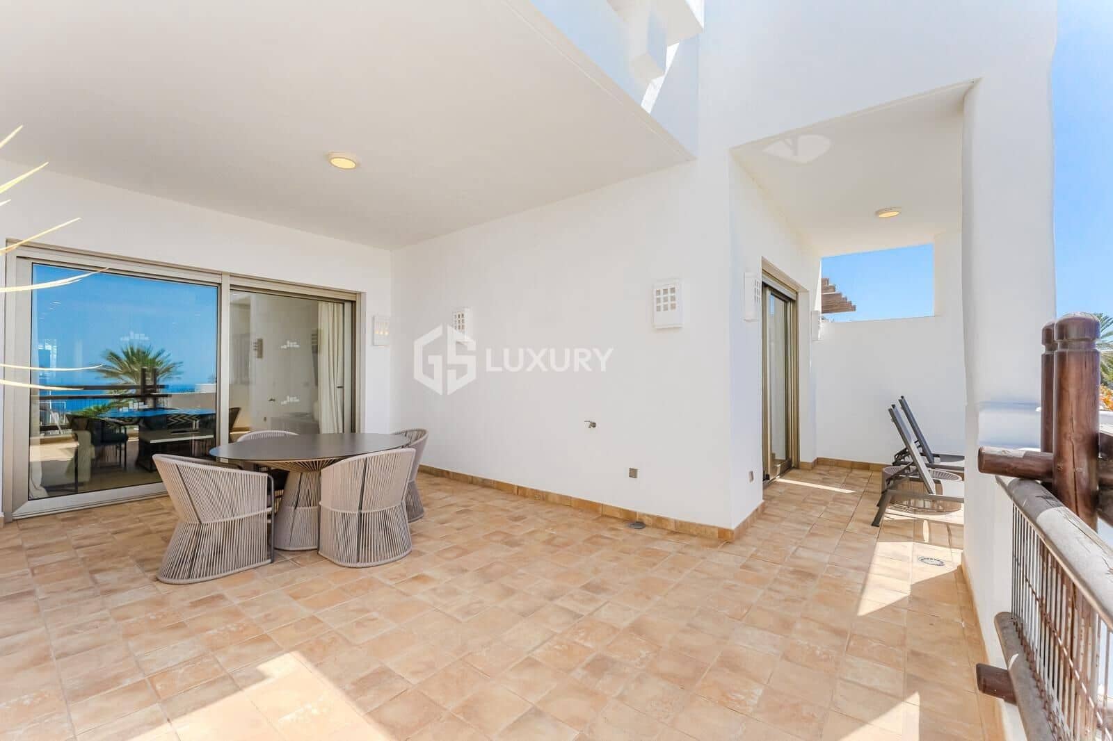 2 quarto Apartamento para venda em Guia de Isora com piscina garagem - 840 000 € (Ref: 9425748)