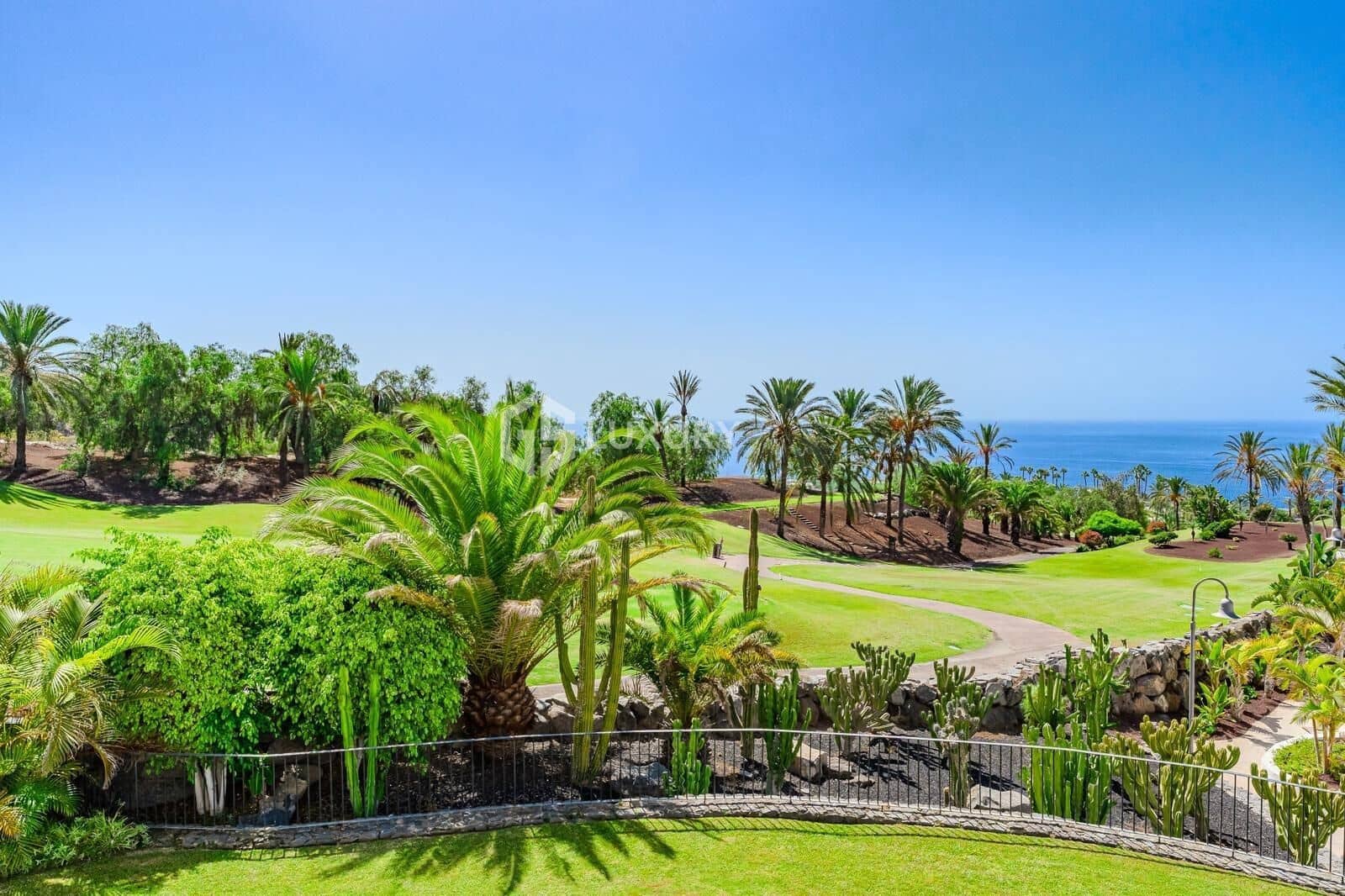 2 quarto Apartamento para venda em Guia de Isora com piscina garagem - 840 000 € (Ref: 9425748)