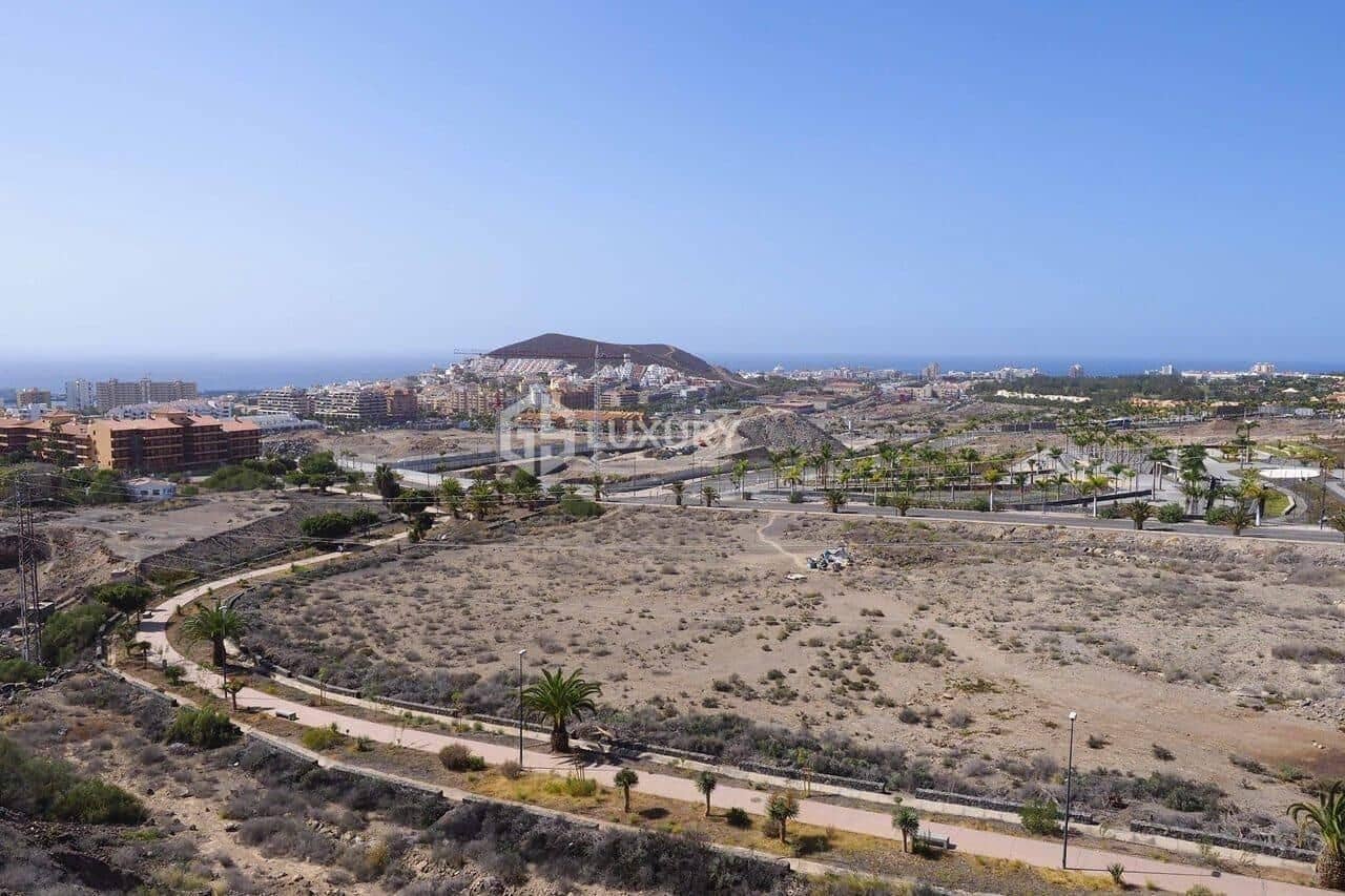 Bouwgrond te koop in Los Cristianos - € 600.000 (Ref: 9427459)