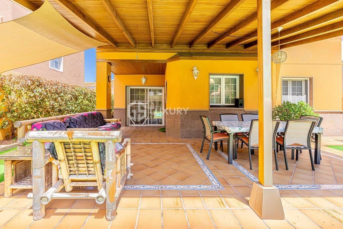 4 soverom Villa til salgs i Adeje med svømmebasseng garasje - € 1 250 000 (Ref: 9443364)