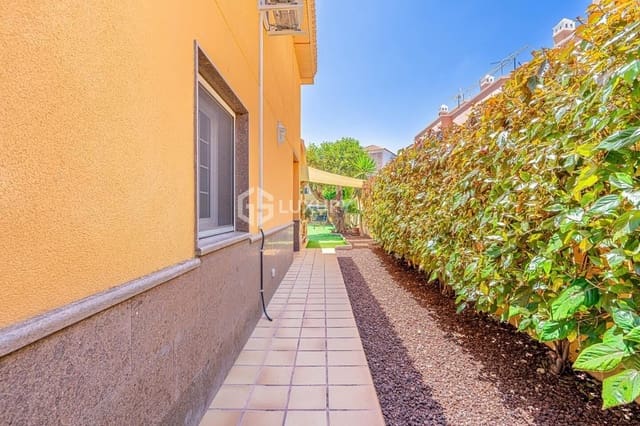 4 soverom Villa til salgs i Casco Urbano, Adeje med svømmebasseng garasje - € 1 250 000 (Ref: 9443364)