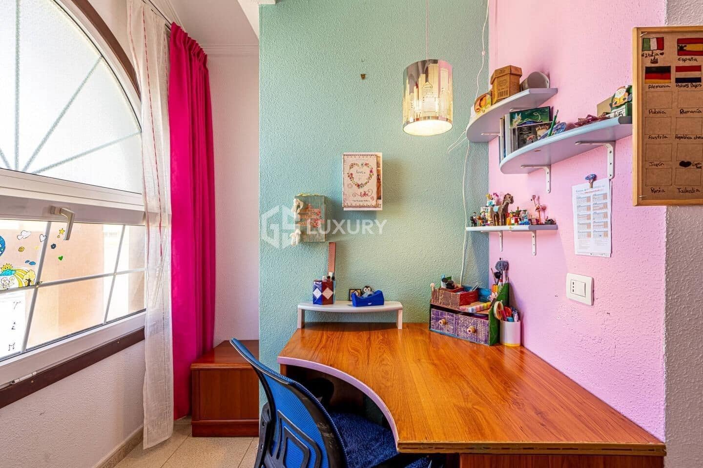 4 soverom Villa til salgs i Adeje med svømmebasseng garasje - € 1 250 000 (Ref: 9443364)