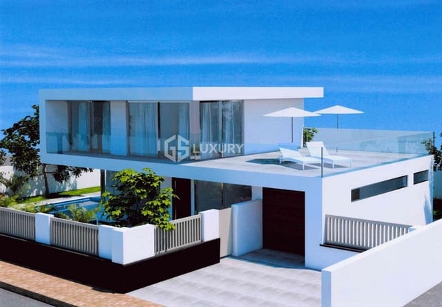 Chalet de 2 habitaciones en Arona en venta con piscina garaje - 580.000 € (Ref: 9456522)