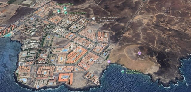 Chalet de 2 habitaciones en Arona en venta con piscina garaje - 580.000 € (Ref: 9456522)