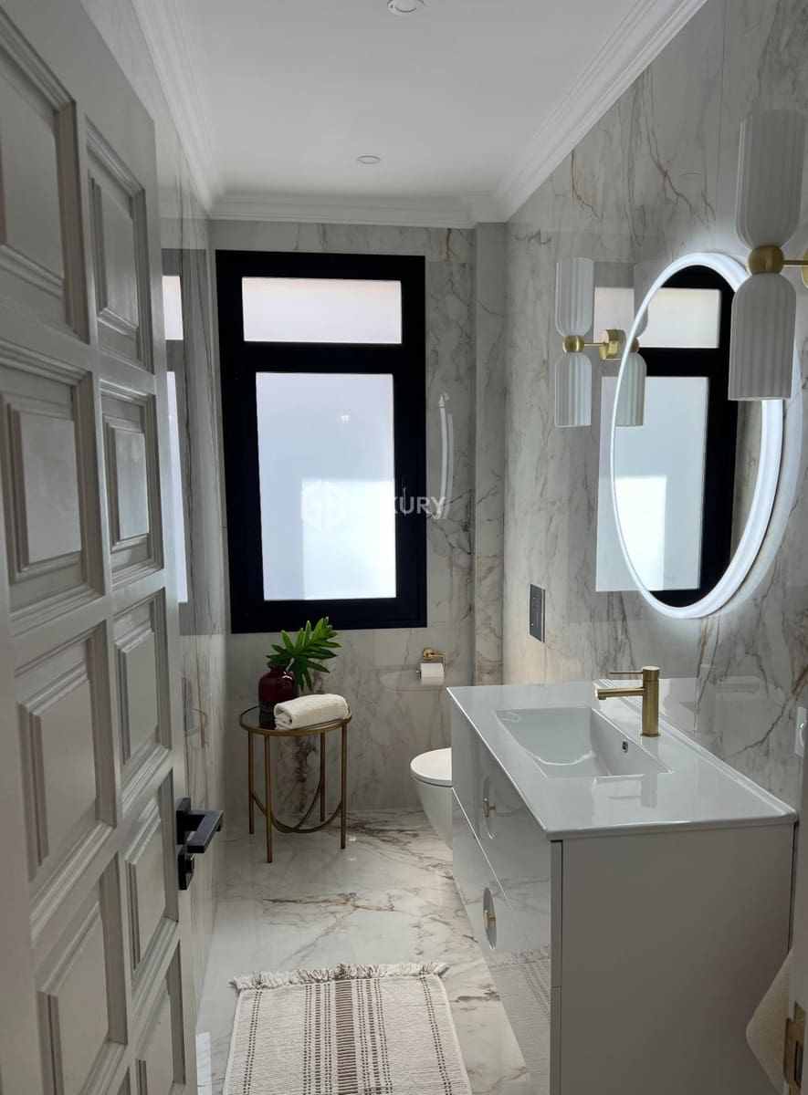 4 sypialnia Willa na sprzedaż w Costa Adeje z basenem garażem - 2 600 000 € (Ref: 9462532)