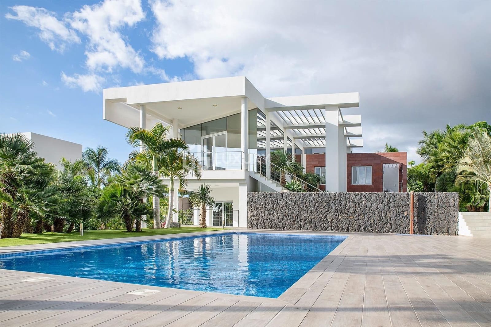 6 slaapkamer Villa te koop in La Caleta Adeje met garage - € 4.450.000 (Ref: 9470627)