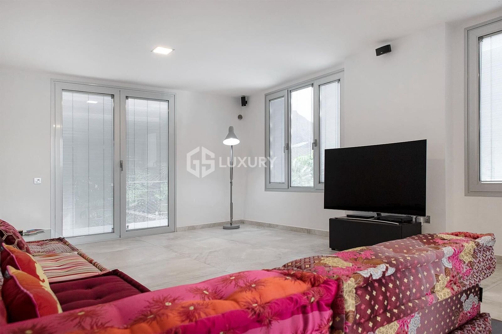 6 slaapkamer Villa te koop in La Caleta Adeje met garage - € 4.450.000 (Ref: 9470627)