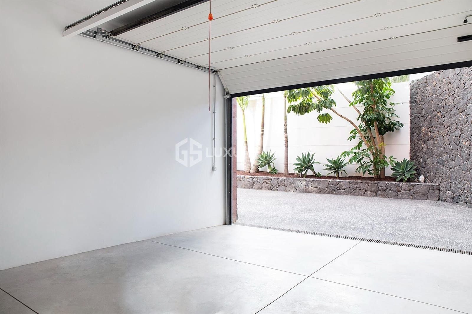 6 slaapkamer Villa te koop in La Caleta Adeje met garage - € 4.450.000 (Ref: 9470627)