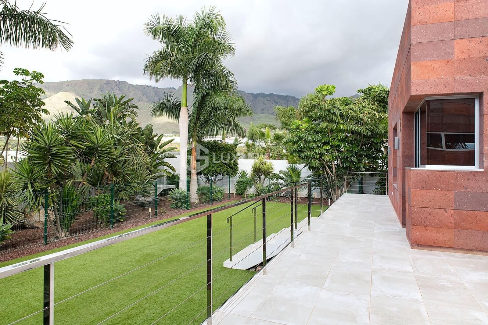 6 slaapkamer Villa te koop in La Caleta Adeje met garage - € 4.450.000 (Ref: 9470627)