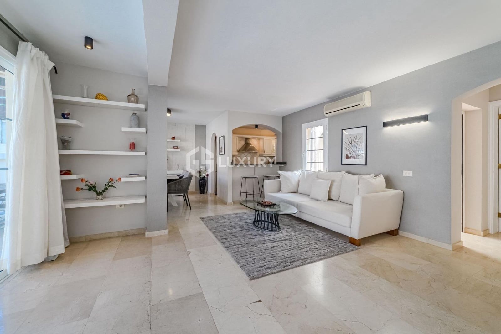 5 bedroom Villa for sale in La Caleta Adeje with pool garage - € 2,200,000 (Ref: 9470628)