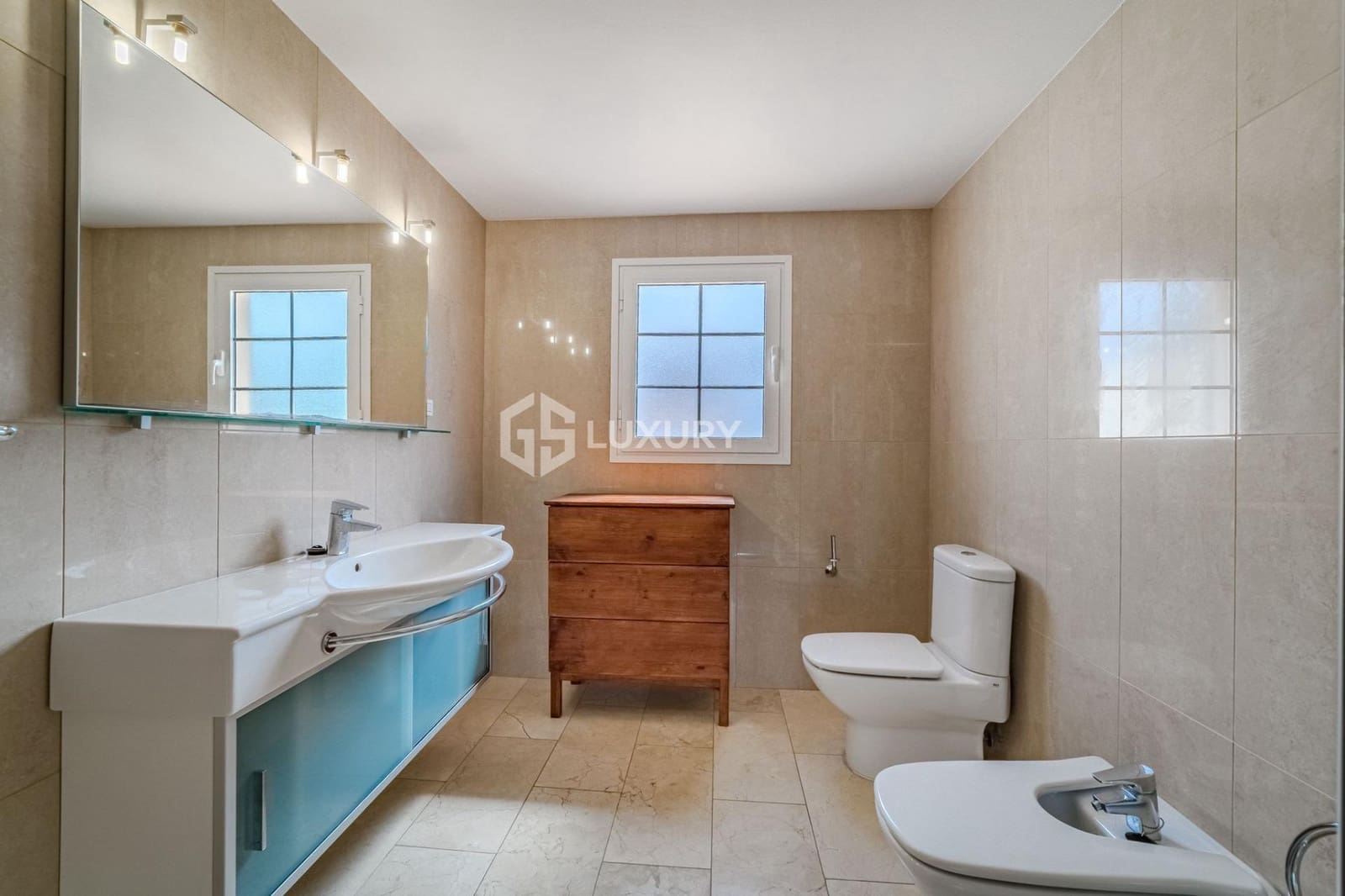 5 bedroom Villa for sale in La Caleta Adeje with pool garage - € 2,200,000 (Ref: 9470628)