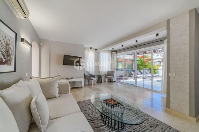 5 slaapkamer Villa te koop in La Caleta Adeje, Adeje met zwembad garage - € 2.200.000 (Ref: 9470628)