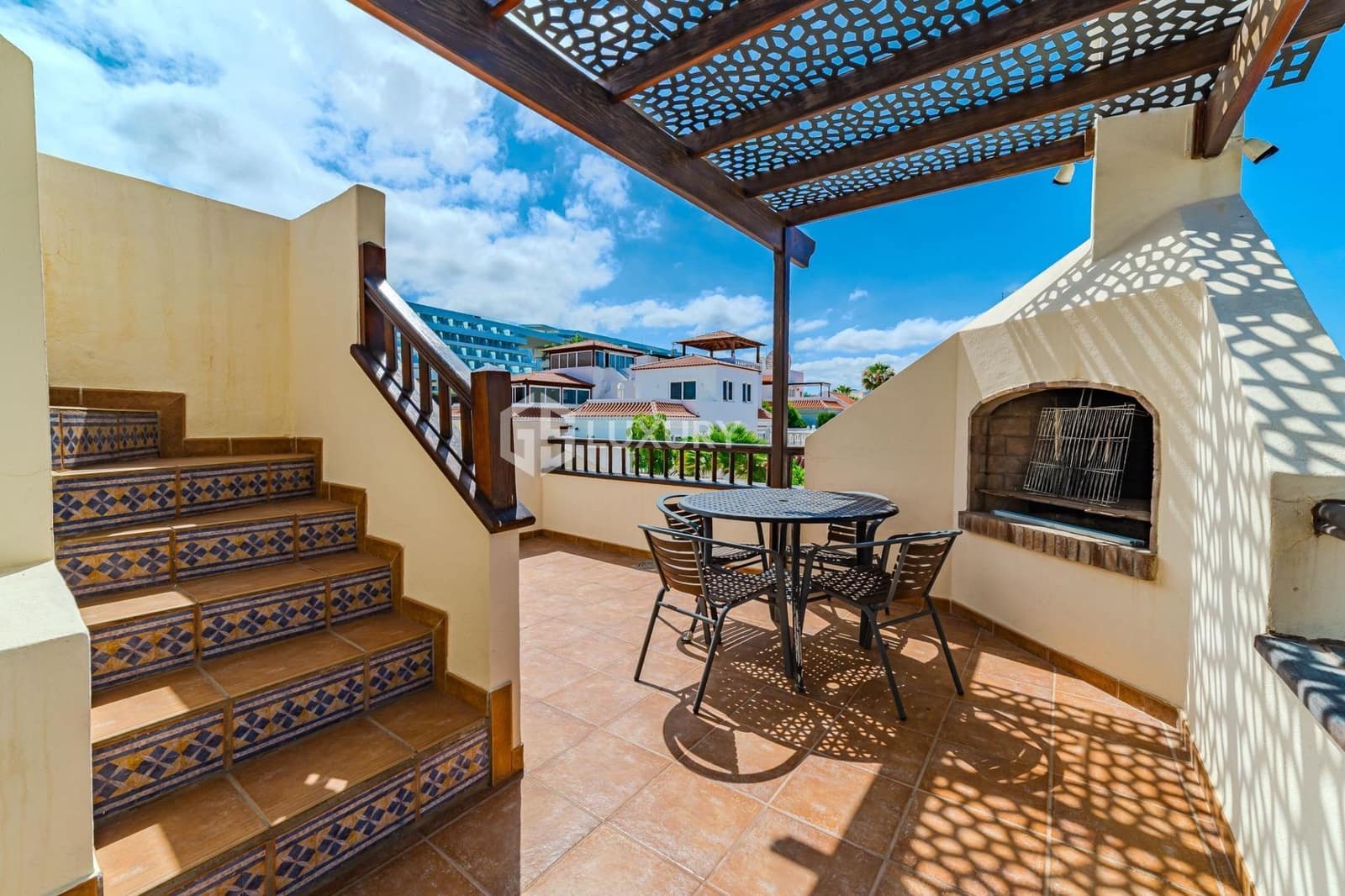 5 bedroom Villa for sale in La Caleta Adeje with pool garage - € 2,200,000 (Ref: 9470628)