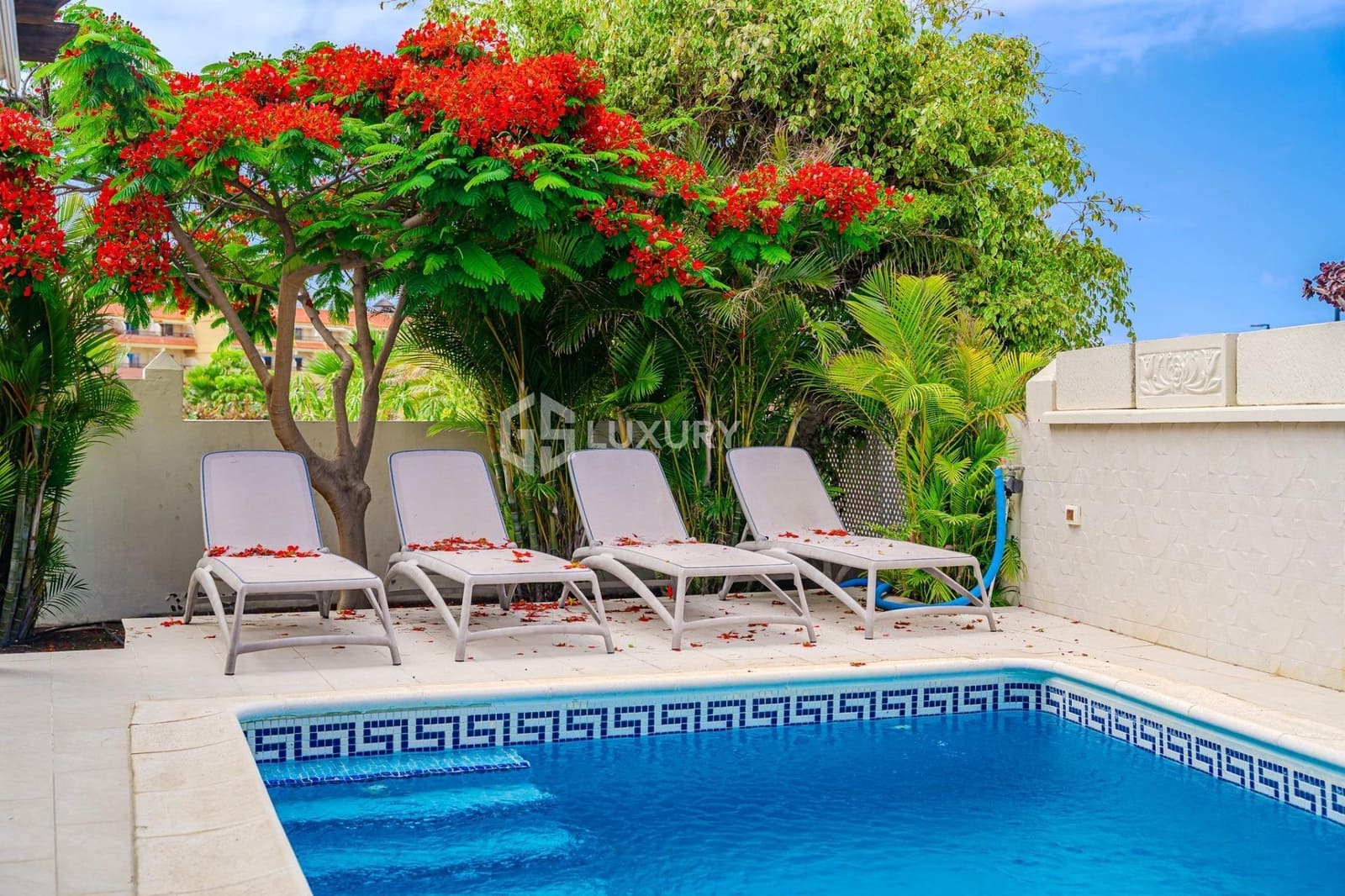 5 bedroom Villa for sale in La Caleta Adeje with pool garage - € 2,200,000 (Ref: 9470628)