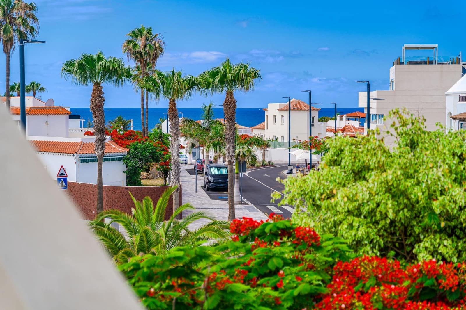 5 bedroom Villa for sale in La Caleta Adeje with pool garage - € 2,200,000 (Ref: 9470628)