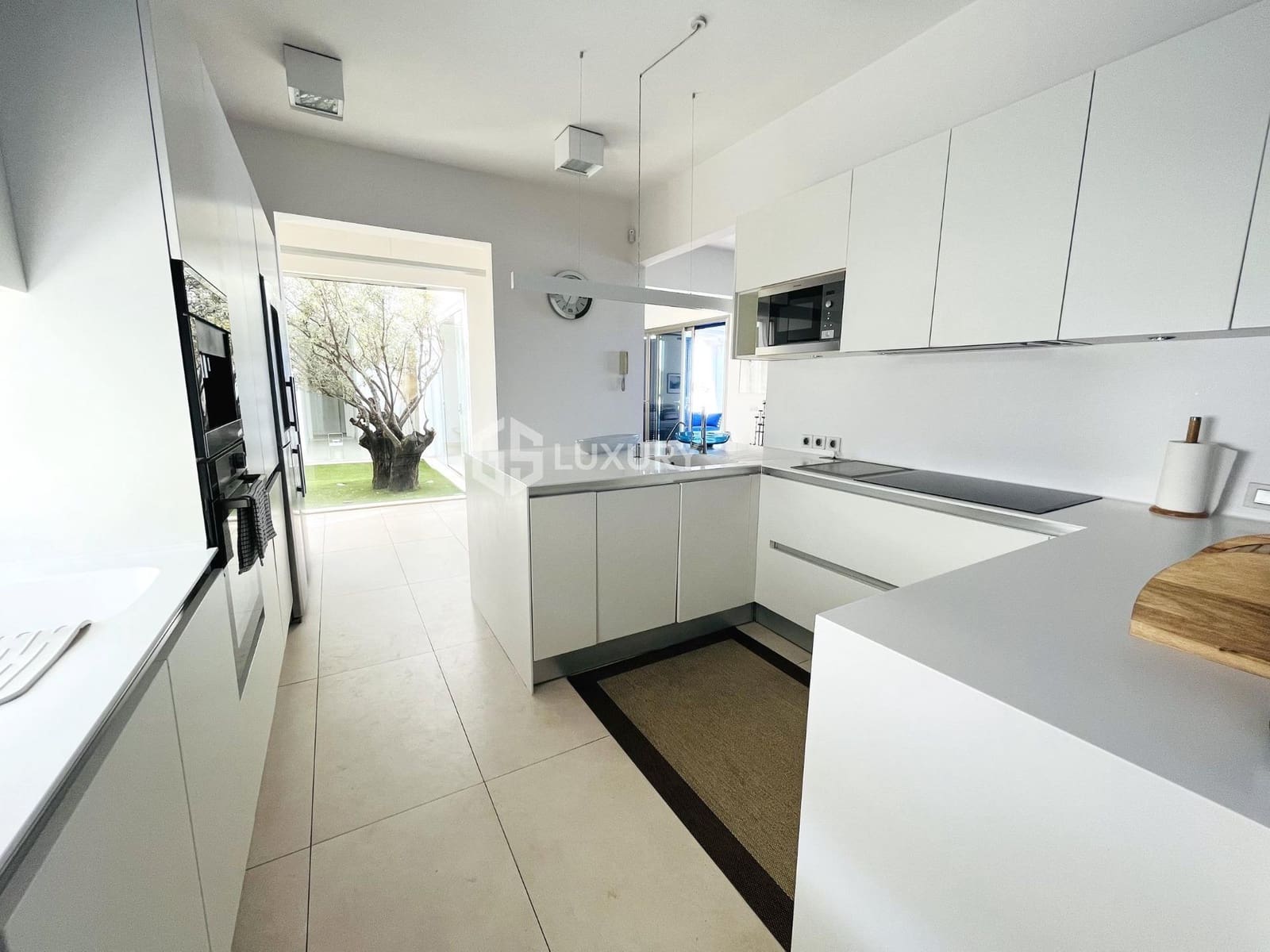 5 quarto Moradia para venda em Costa Adeje com piscina garagem - 2 200 000 € (Ref: 9470630)