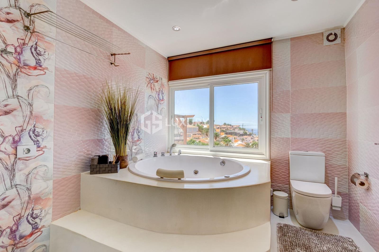 3 chambre Appartement à vendre à Costa Adeje avec piscine garage - 725 000 € (Ref: 9481319)