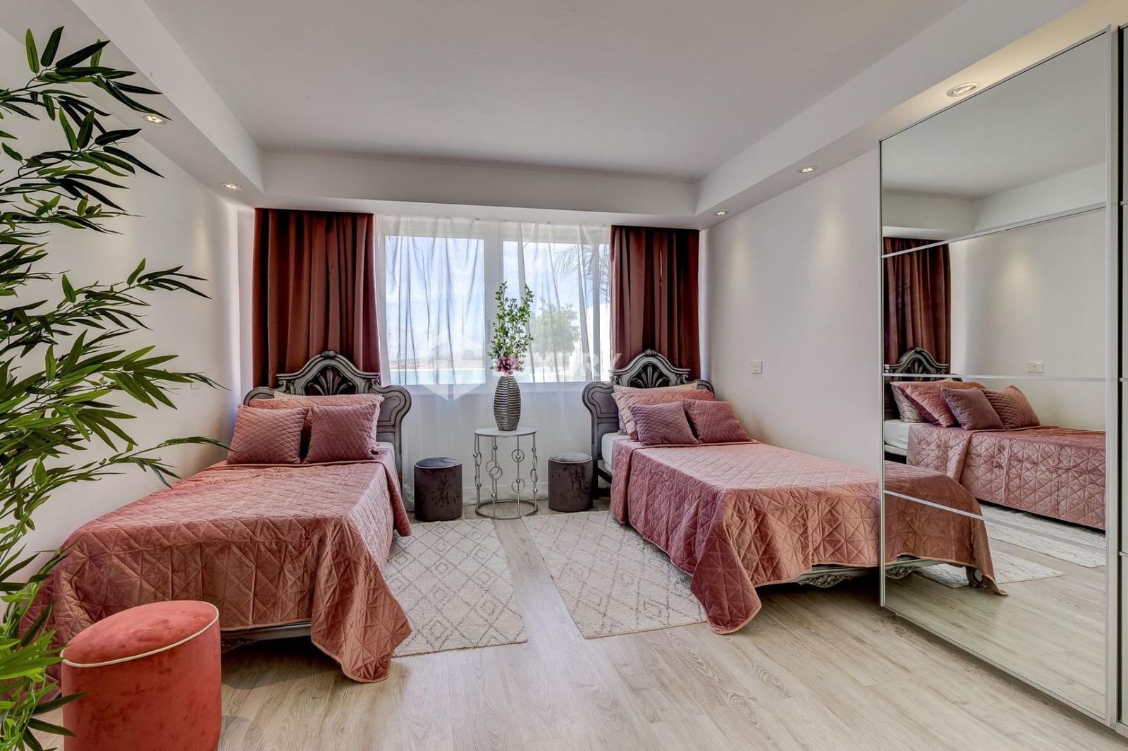 3 chambre Appartement à vendre à Costa Adeje avec piscine garage - 725 000 € (Ref: 9481319)