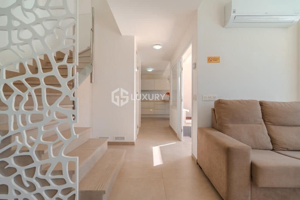 Chalet de 3 habitaciones en Playa Paraiso en venta con piscina garaje - 1.175.000 € (Ref: 9481320)