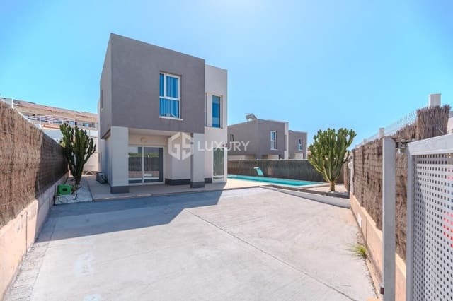 Chalet de 3 habitaciones en Playa Paraiso, Adeje en venta con piscina garaje - 1.175.000 € (Ref: 9481320)