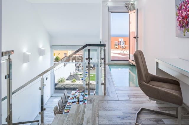 5 Zimmer Villa zu verkaufen in Caleta de Fuste, Antigua mit Pool Garage - 655.000 € (Ref: 9483575)