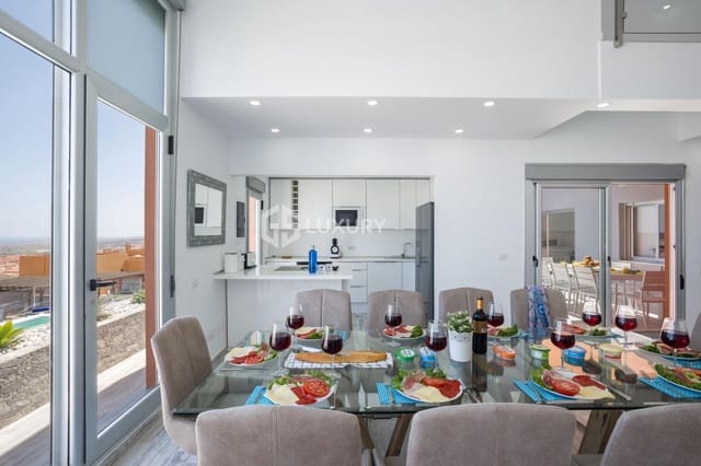 5 Zimmer Villa zu verkaufen in Caleta de Fuste, Antigua mit Pool Garage - 655.000 € (Ref: 9483575)