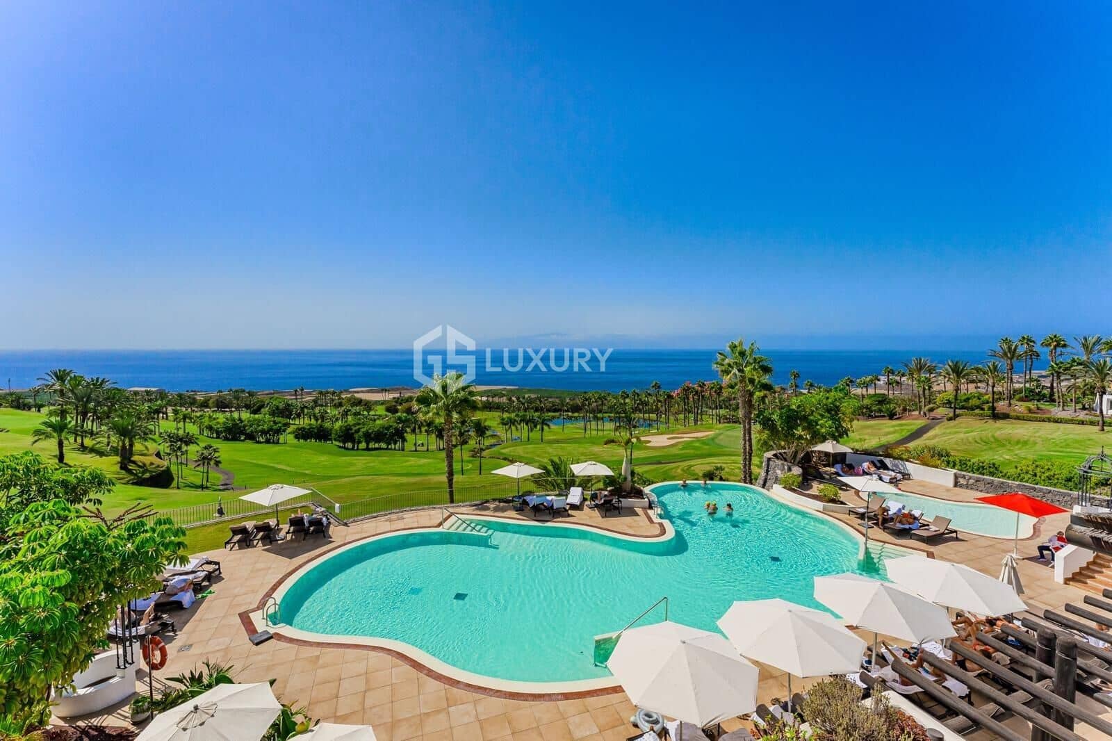 2 bedroom Flat for sale in Guia de Isora with pool garage - € 720,000 (Ref: 9499044)