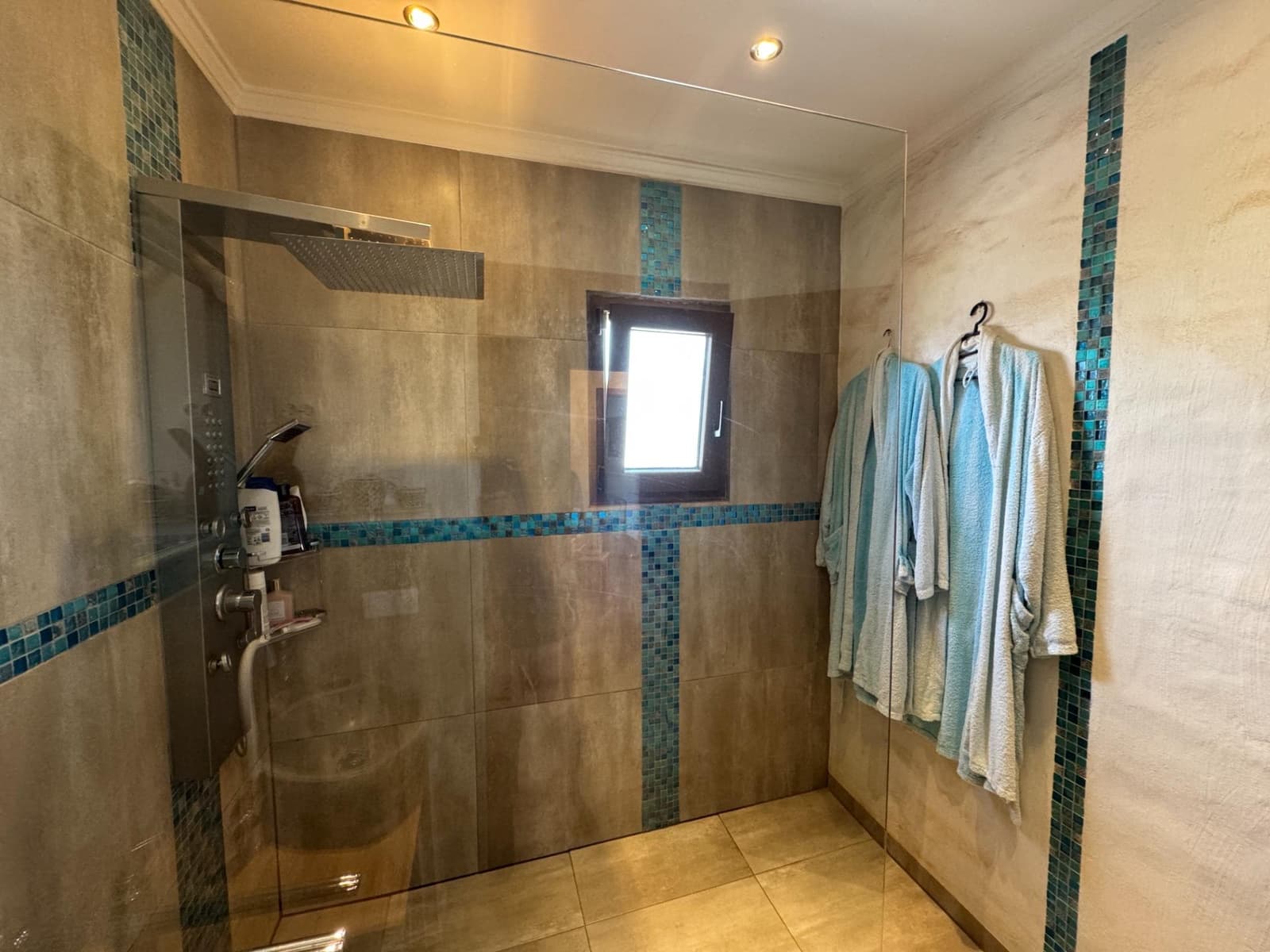 5 makuuhuone Huvila myytävänä paikassa Tuineje mukana uima-altaan 
autotalli - 969 000 € (Ref: 9499046)