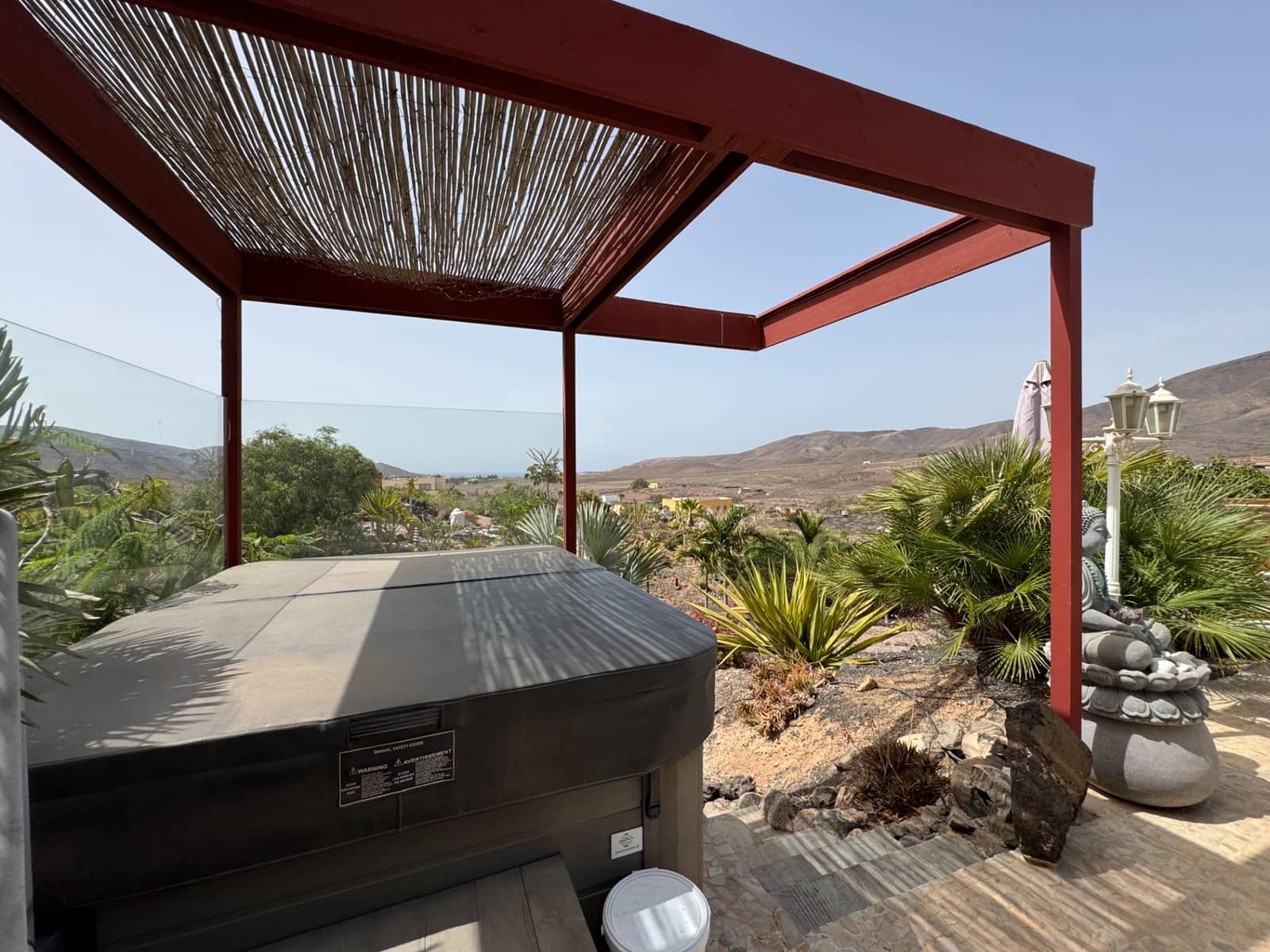 5 makuuhuone Huvila myytävänä paikassa Tuineje mukana uima-altaan 
autotalli - 969 000 € (Ref: 9499046)