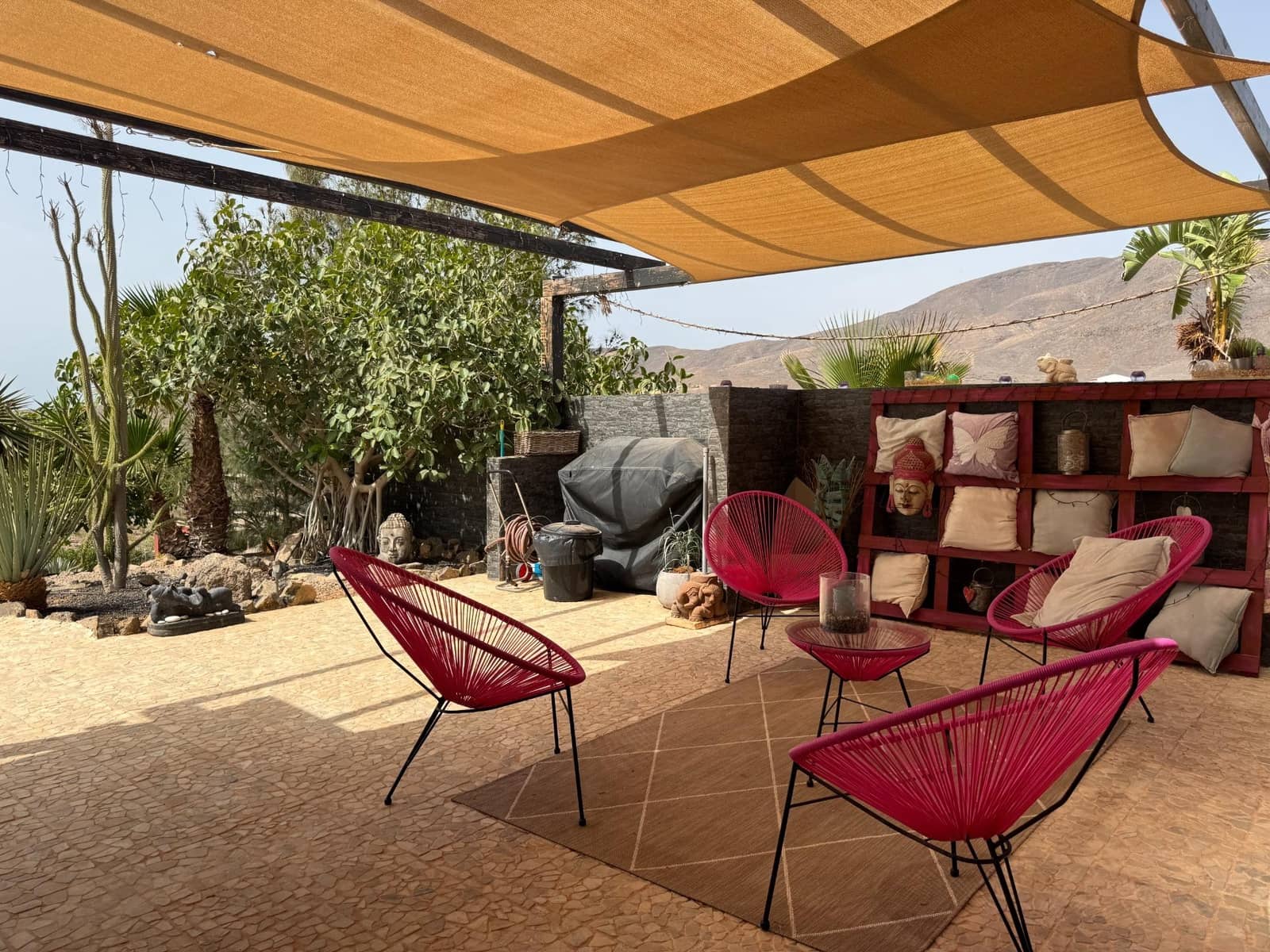 5 makuuhuone Huvila myytävänä paikassa Tuineje mukana uima-altaan 
autotalli - 969 000 € (Ref: 9499046)