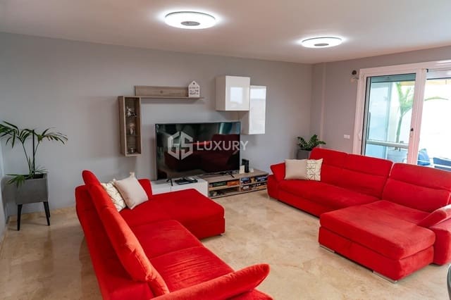 4 quarto Moradia Geminada para venda em Puerto Santiago, Santiago del Teide com piscina garagem - 995 000 € (Ref: 9499437)