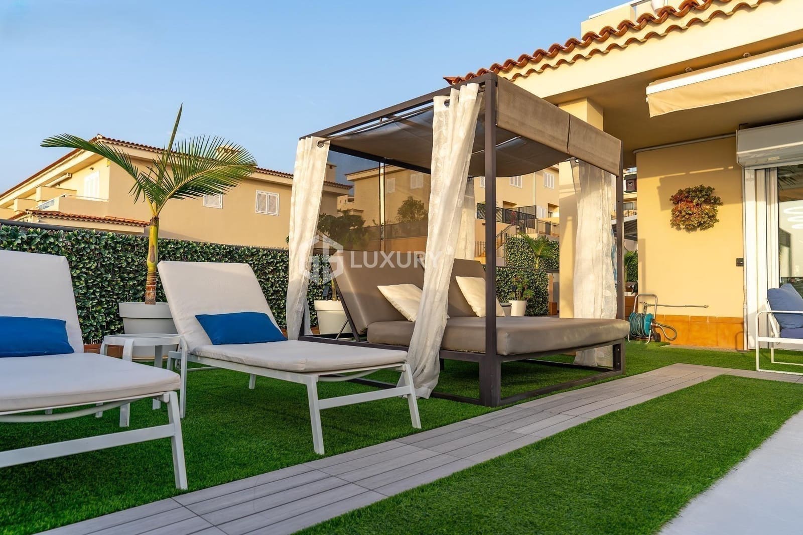 4 quarto Moradia Geminada para venda em Puerto Santiago com piscina garagem - 995 000 € (Ref: 9499437)