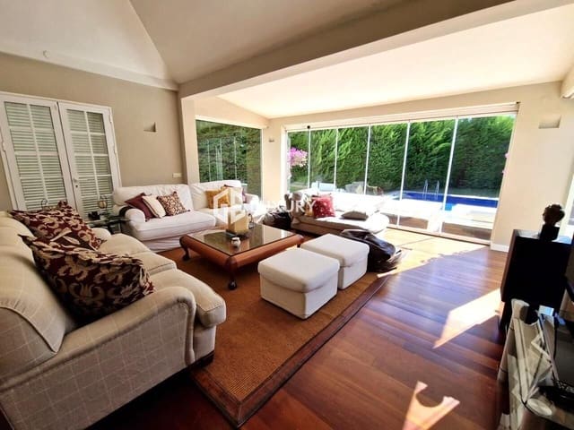 4 bedroom Villa for sale in El Madroñal, Adeje with pool garage - € 1,499,000 (Ref: 9502658)