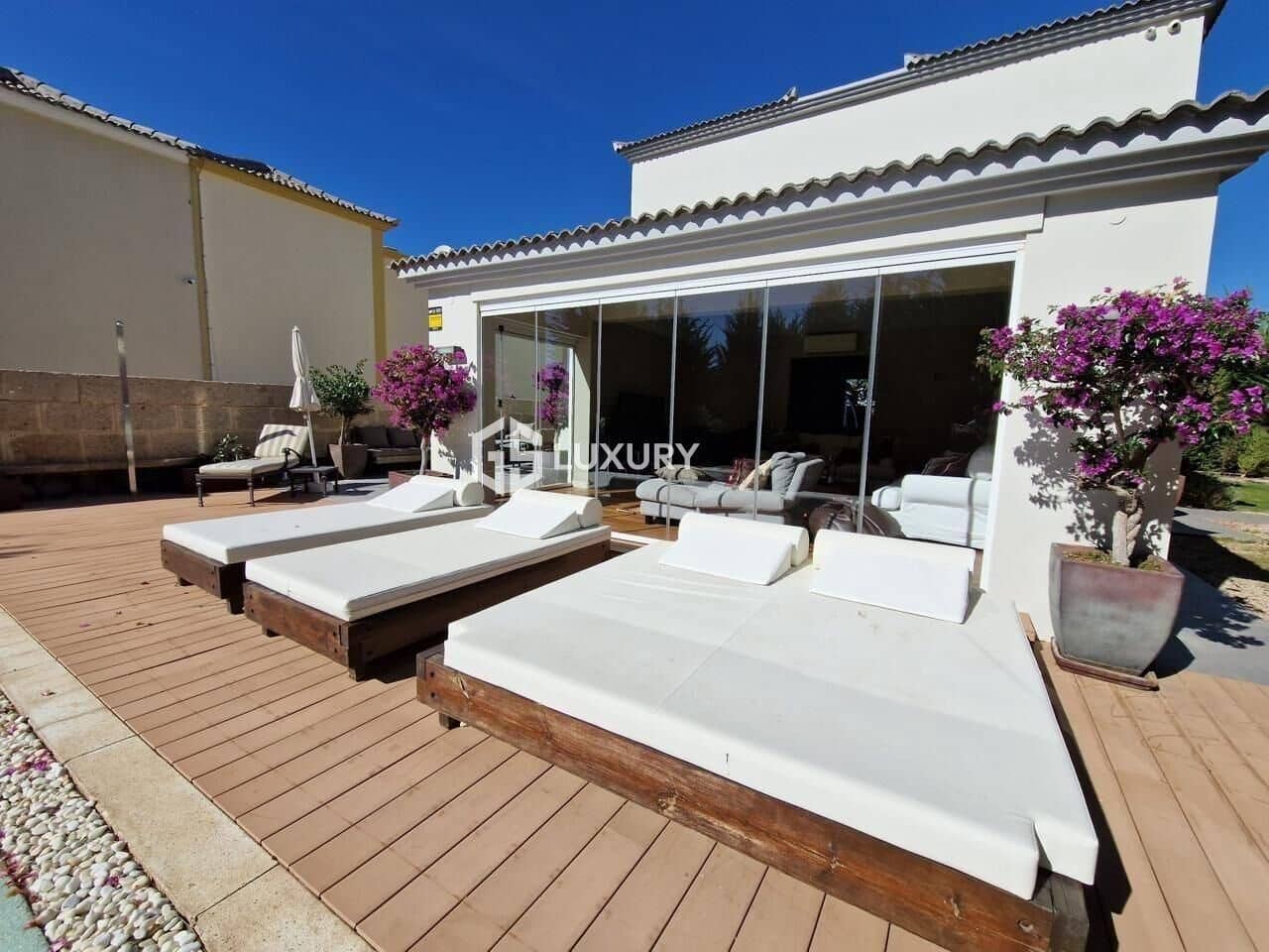 4 bedroom Villa for sale in El Madronal with pool garage - € 1,499,000 (Ref: 9502658)