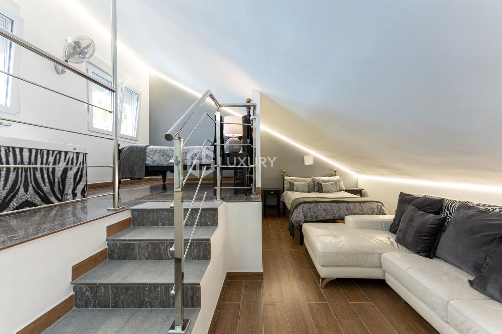 7 soverom Villa til salgs i Costa Adeje med svømmebasseng garasje - € 1 995 000 (Ref: 9519232)