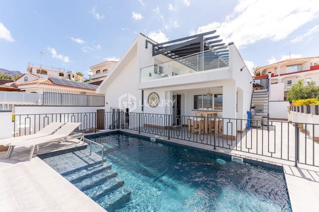 7 soverom Villa til salgs i Costa Adeje, Adeje med svømmebasseng garasje - € 1 995 000 (Ref: 9519232)
