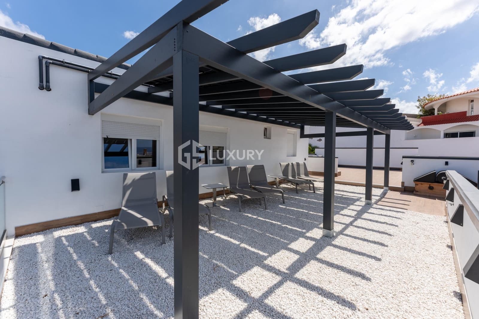 7 soverom Villa til salgs i Costa Adeje med svømmebasseng garasje - € 1 995 000 (Ref: 9519232)