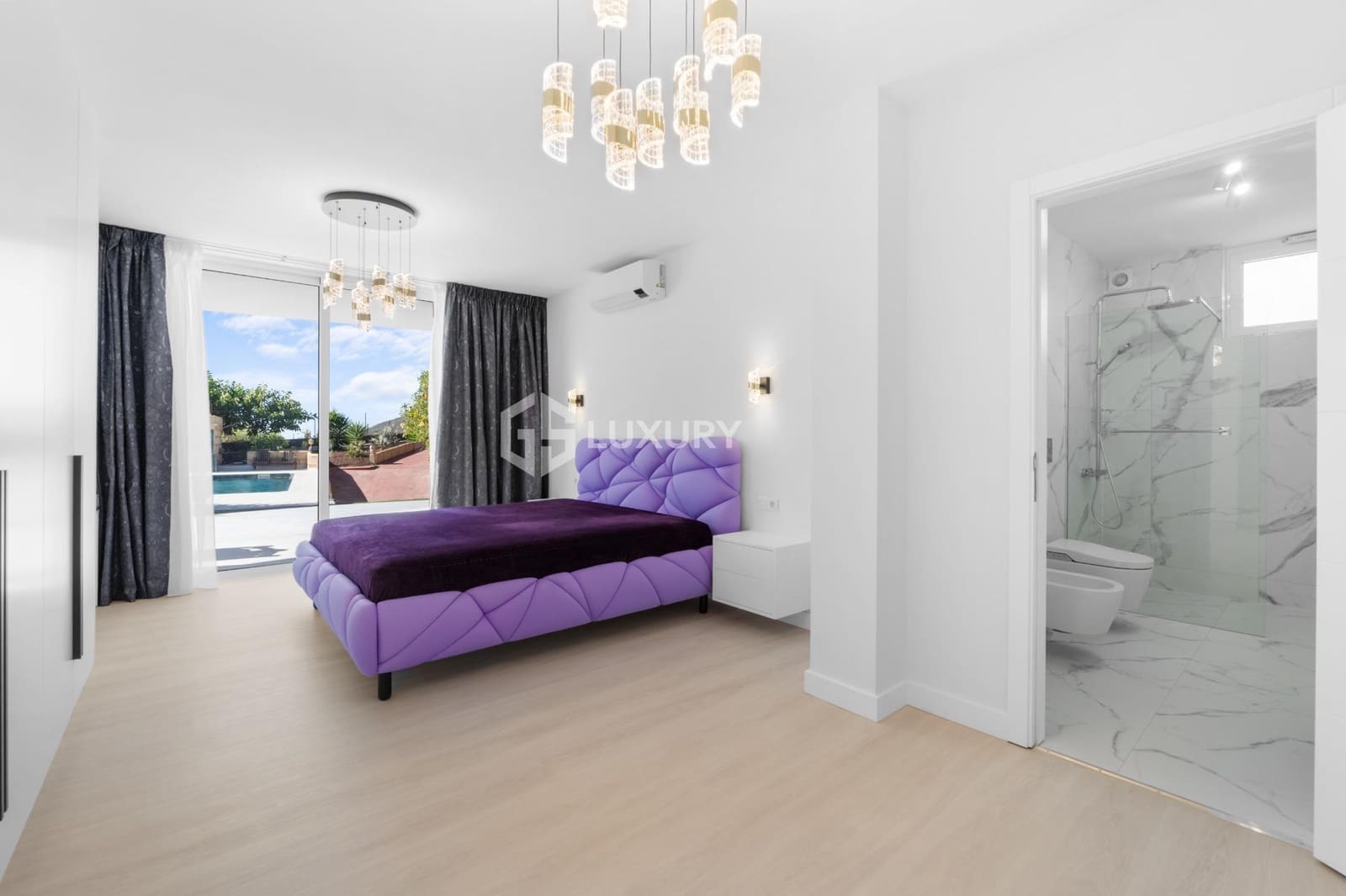 Chalet de 5 habitaciones en San Miguel de Abona en venta con piscina garaje - 1.950.000 € (Ref: 9524522)