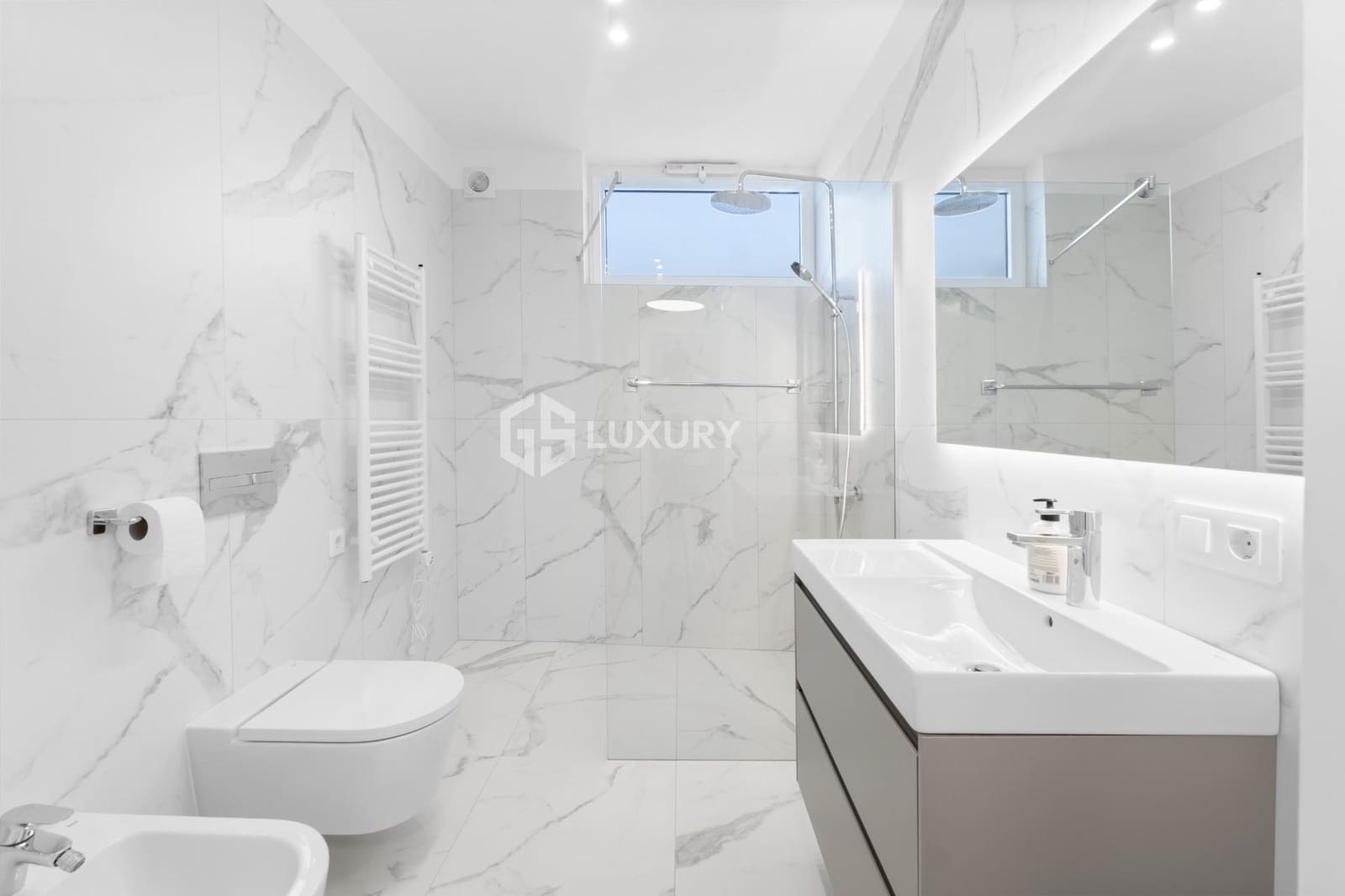 Chalet de 5 habitaciones en San Miguel de Abona en venta con piscina garaje - 1.950.000 € (Ref: 9524522)