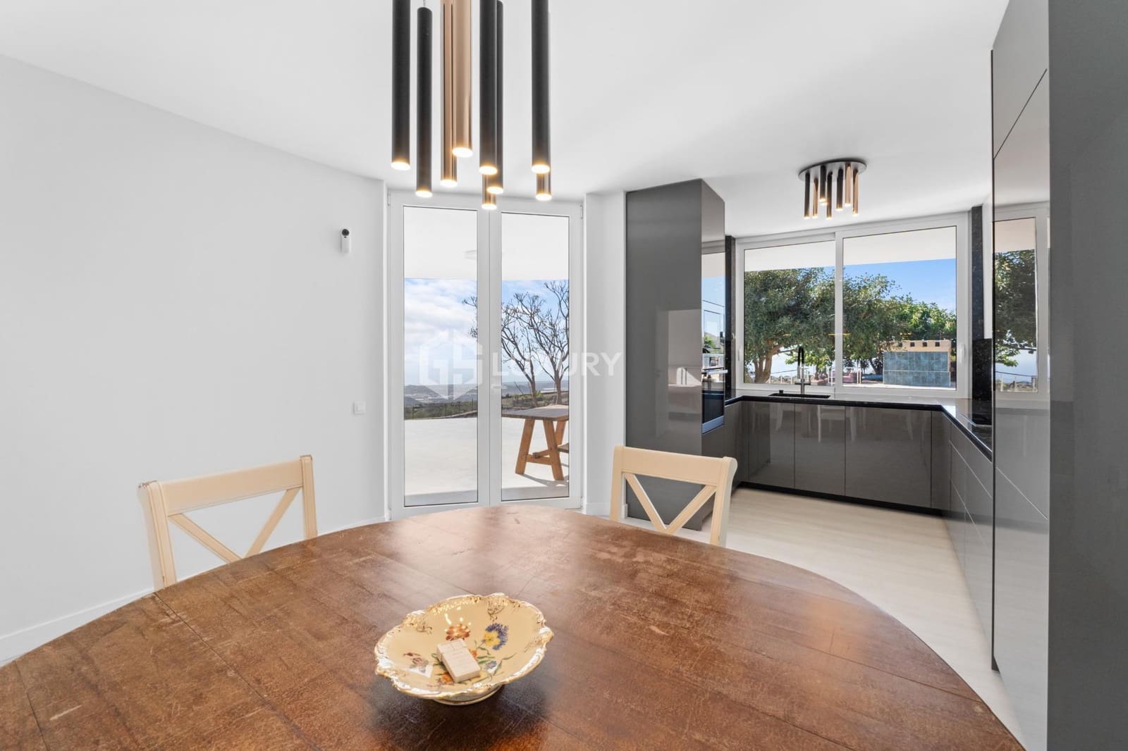 Chalet de 5 habitaciones en San Miguel de Abona en venta con piscina garaje - 1.950.000 € (Ref: 9524522)